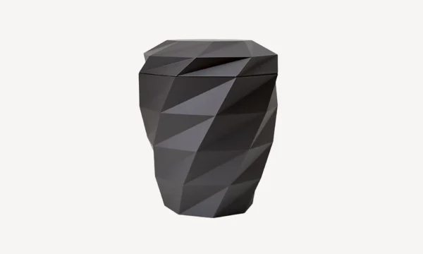 Bio Uurna Polygon Musta 0155